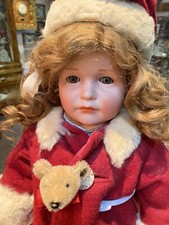 antike originale puppe vor