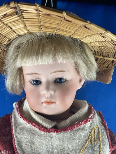 Antike originale puppe - puppe, vor