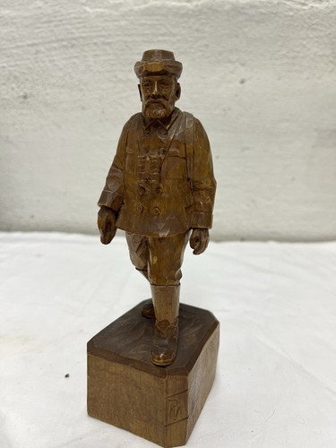 Geschnitzter jäger erzgebirge - geschnitzter,